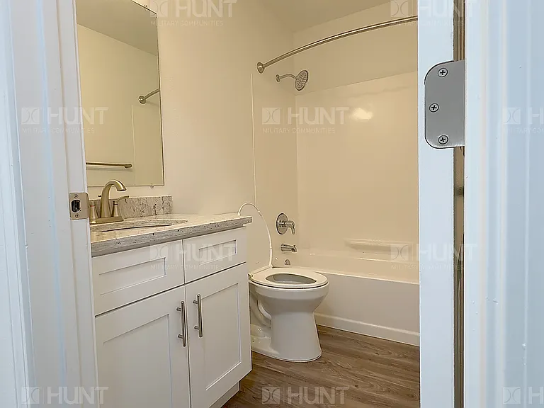 905A Thorn Ct SE — Photo 15