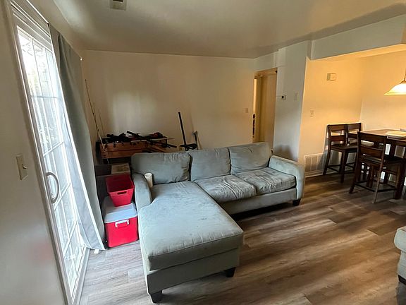 2nd image of 311 Loudon Rd APT 311