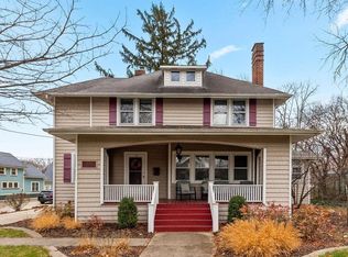 432 S Court St, Crown Point, IN 46307