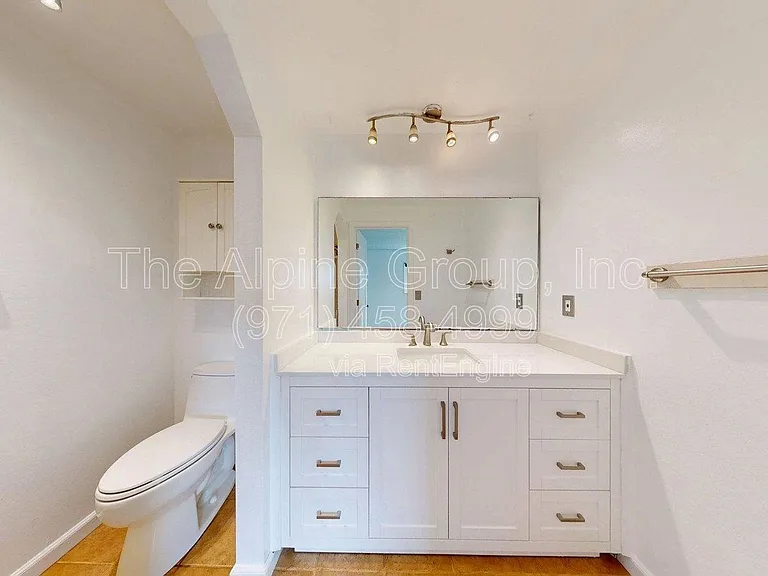 2314 SE 53rd Ave — Photo 35
