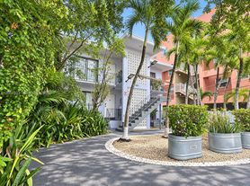 521 NE 62nd St, Miami, FL