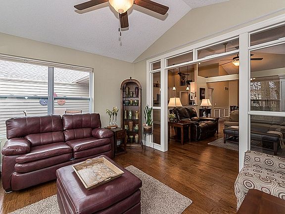 5th image of 3307 12th Street Ct S