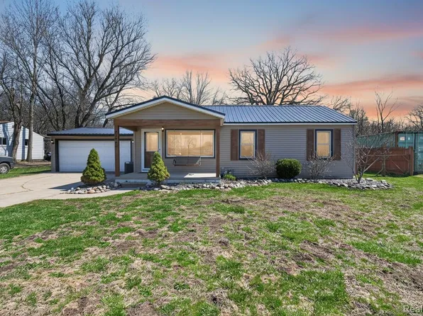 21863 Springhill St, Romulus, MI 48174