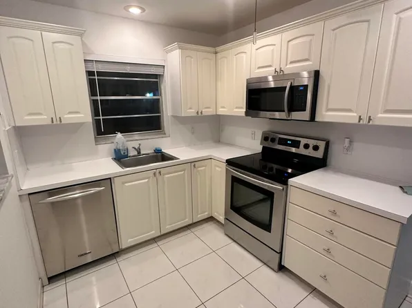 603 Hummingbird Lane, Delray Beach, FL 33445