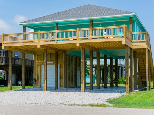 886 Sandollar Cir, Crystal Beach, TX 77650