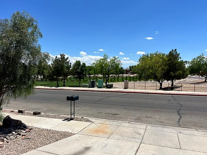 2145 E Calle Gran Desierto — Photo 2