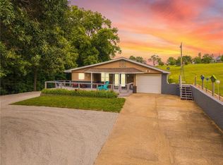 143 Lake Viking Ter, Gallatin, MO 64640