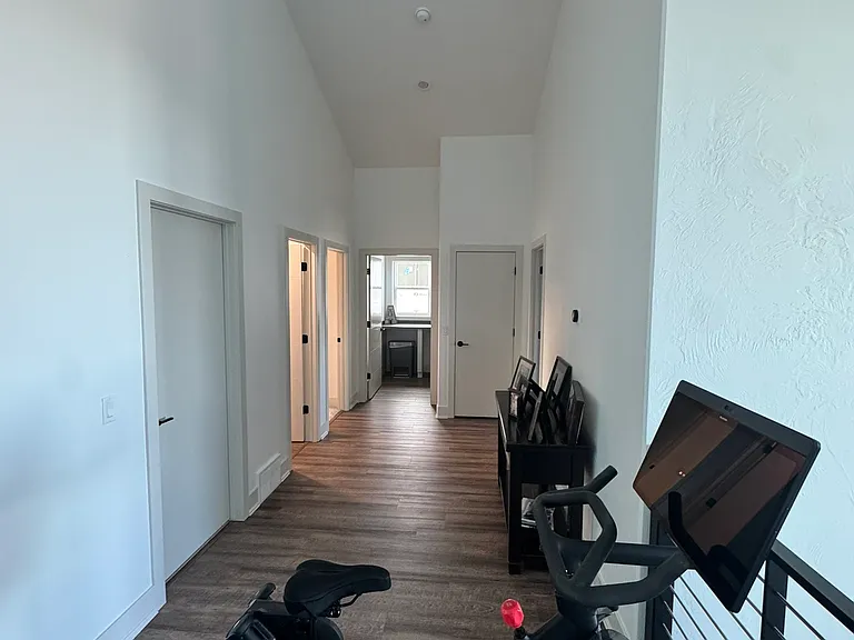 5340 Amherst Dr — Photo 16