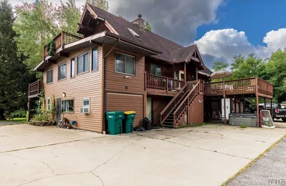 1st image of 6385 Willow Dr #L