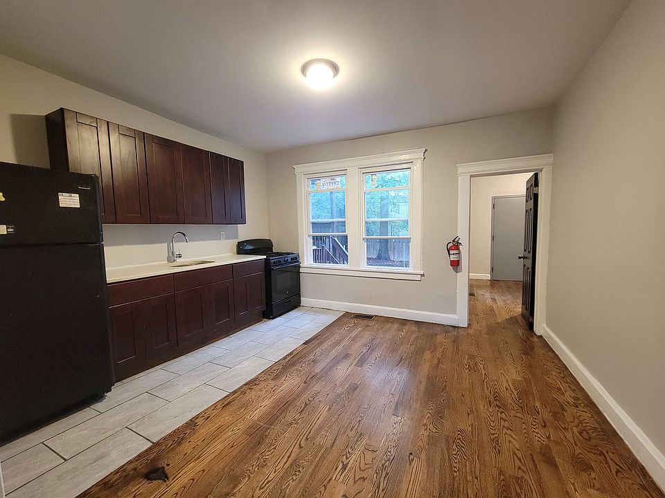 1st image of 277 S Clinton St #1E