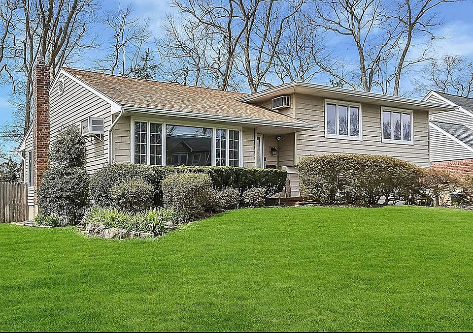 1st image of 22 Simpson Dr