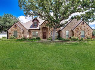 8108 Oakmont Dr, Burleson, TX 76028