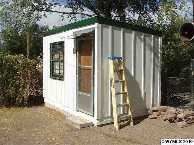 2nd image of 748 N McKinley St