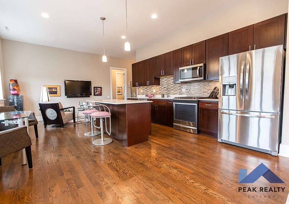 1st image of 4601 N Ravenswood Ave Unit 205