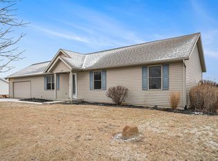 20697 Krista Dr, Milford, IN 46542