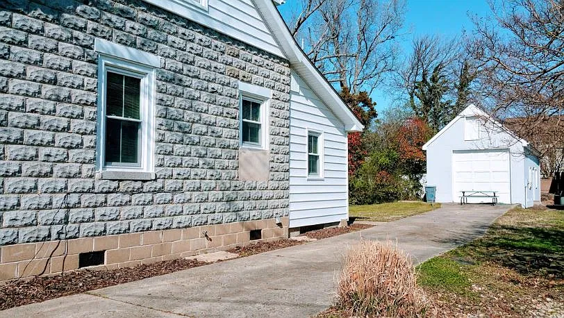 3 bed, 1.5 bath, 1600 sqft, $1,950 — Photo 2