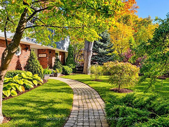 3rd image of 574 Lakeshore Rd