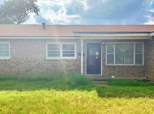 1801 Utica St, Plainview, TX 79072