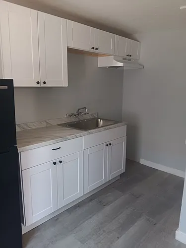 323 Commercial St #3 Photo 1