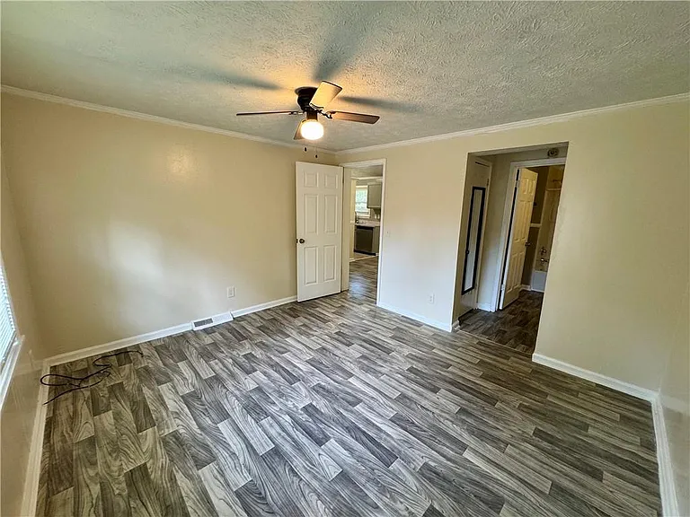 7 Sherwood Loop — Photo 32