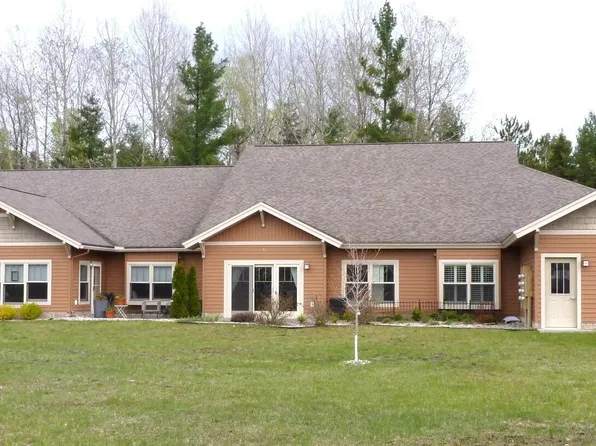 217 Woods Cir #2, Alpena, MI 49707