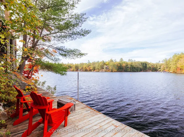566 Hungry Bay Rd W, Georgian Bay, ON L0K 1S0