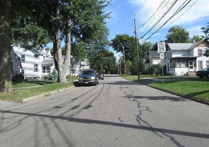2nd image of 15 North St
