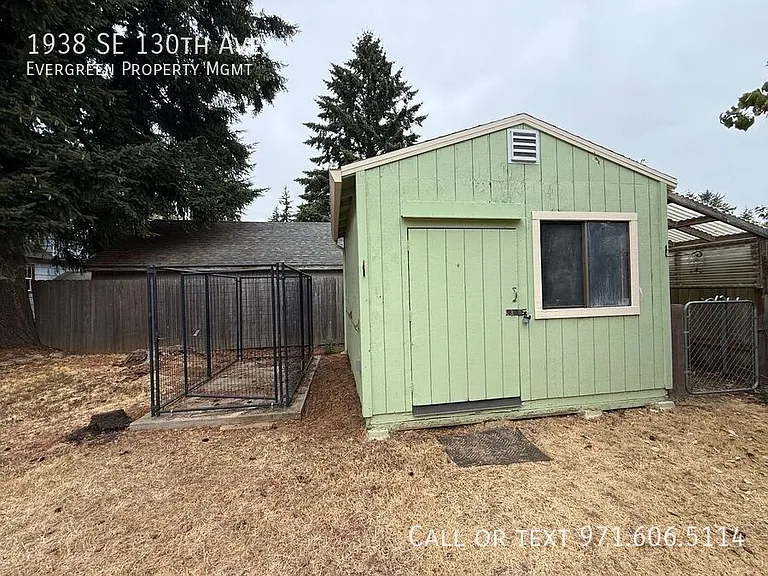 1938 SE 130th Ave — Photo 41