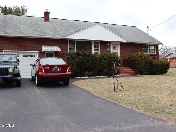 1004 Romano Drive, Schenectady, NY 12303