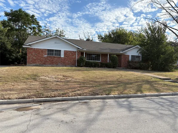 3808 Wooten Dr, Fort Worth, TX 76133