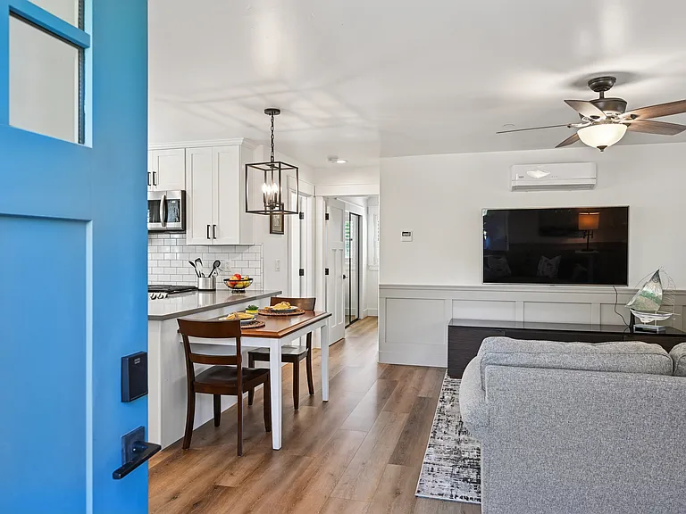 310 1/2 Figueroa St — Photo 1