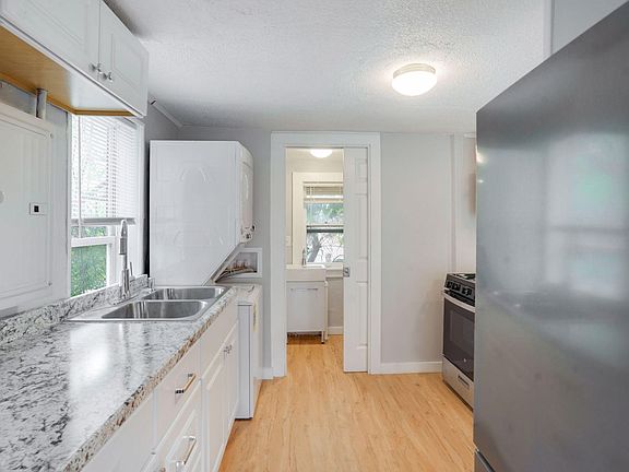 2nd image of 132 Wyoming St E #2