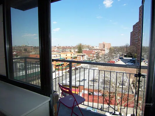 Rented by Hecht Group | media 10