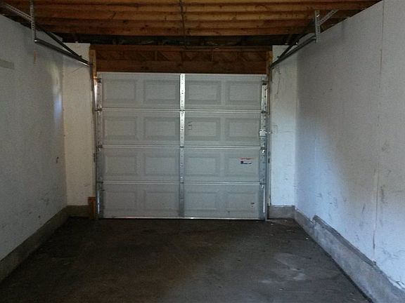5th image of 1412 NW Irwin Ave