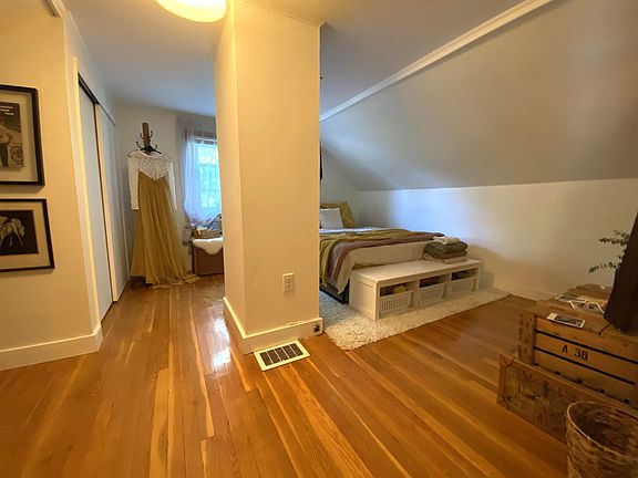 2nd image of 27 Kenwood St