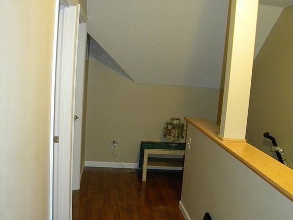 4th image of 633 Ontario St SE #2