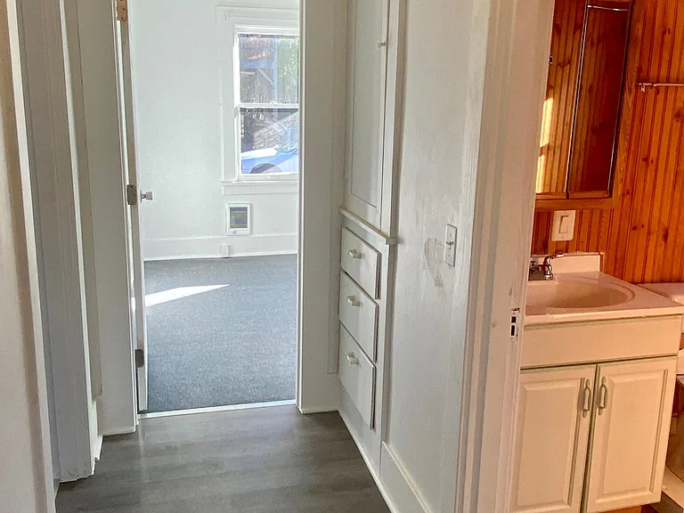 107 W Alder St — Photo 15