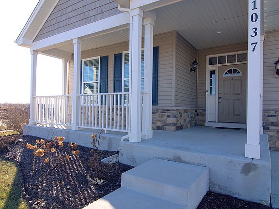 3rd image of 1037 N Carly Cir