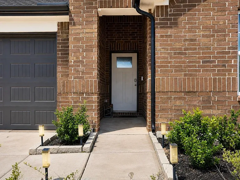 2908 Misty Elm Ln — Photo 4