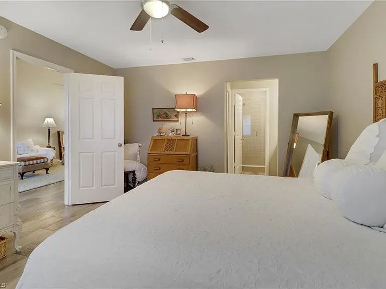 3002 Sandpiper Bay Cir #A305 — Photo 12