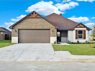 214 McKittrick Ln, Godley, TX 76044