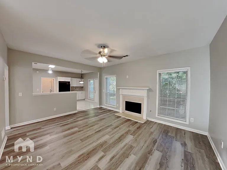1557 Silver Ridge Dr SW — Photo 7