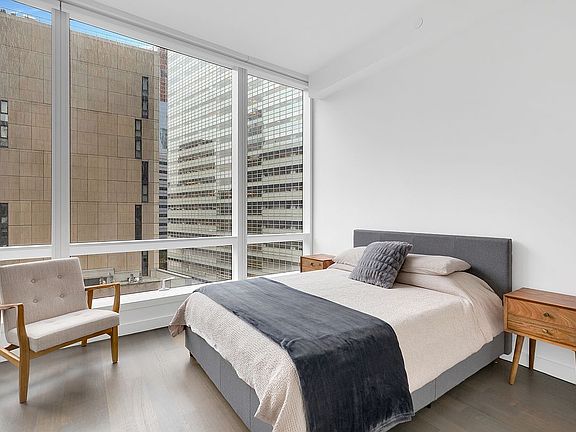 4th image of 111 Murray St APT 9B