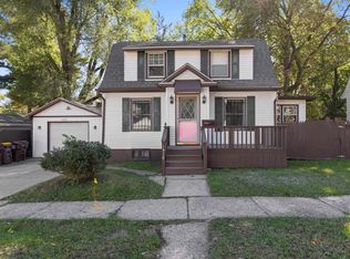 1910 Andrews St, Rockford, IL 61101