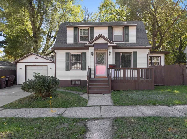 1910 Andrews St, Rockford, IL 61101