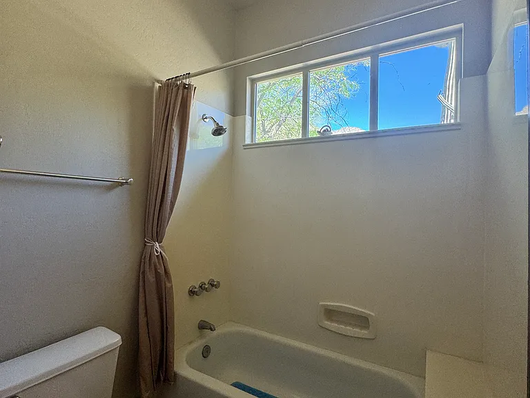 12641 N 135th St — Photo 33