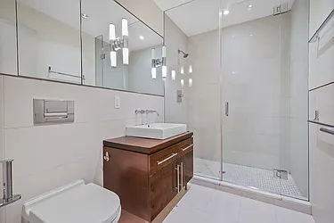 Sold by Avenue Sotheby's International Realty