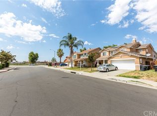 964 Whispering Wood Ln, Perris, CA 92571