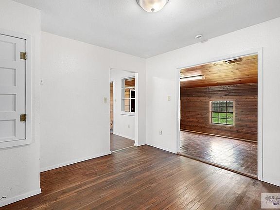 4th image of 602 E Filmore Ave