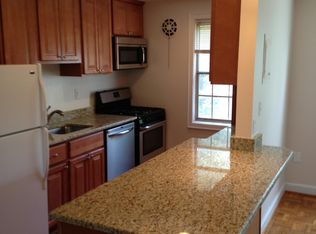 2596C S Arlington Mill Dr, Arlington, VA 22206